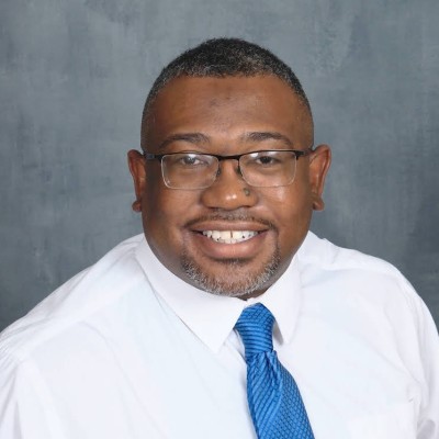 David Lewis Jr - Black agent in  